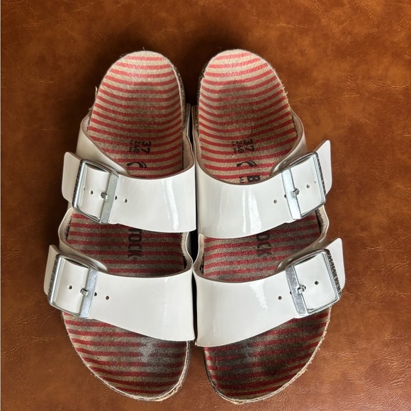 Birkenstock Arizona Patent Leather White Slide Sandals Vacation Preppy size 37 - Picture 5 of 10